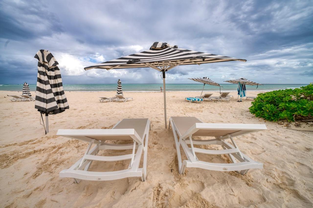 Stunning Ocean Front By Condo Boutique Playa del Carmen Zewnętrze zdjęcie