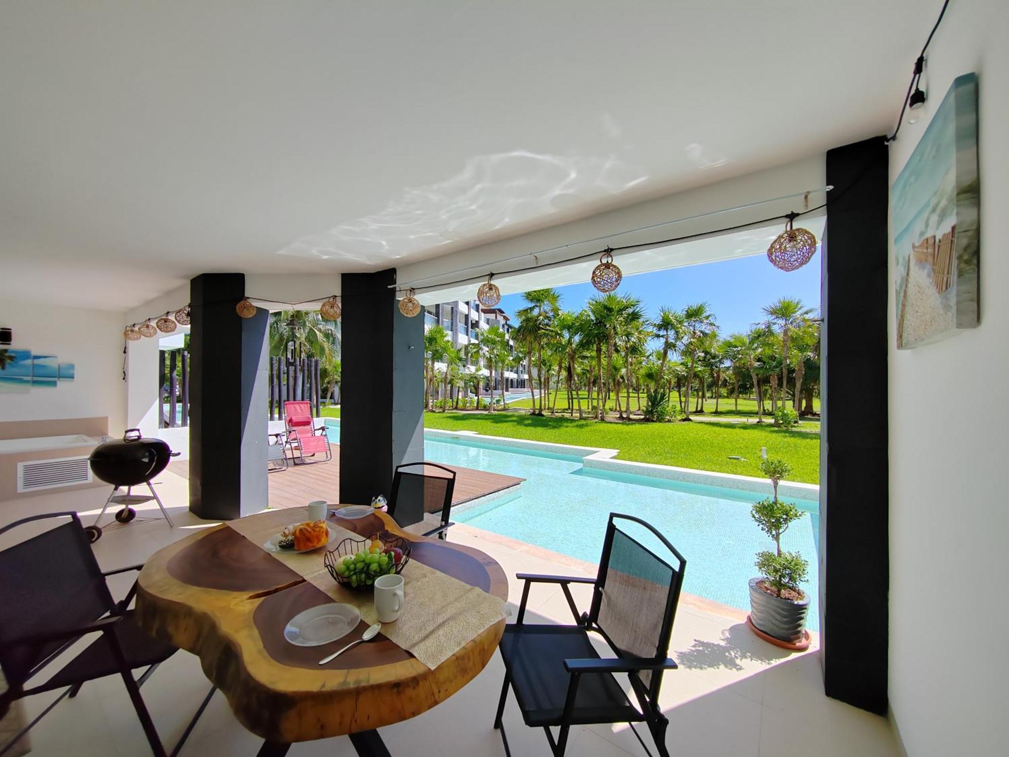 Stunning Ocean Front By Condo Boutique Playa del Carmen Zewnętrze zdjęcie