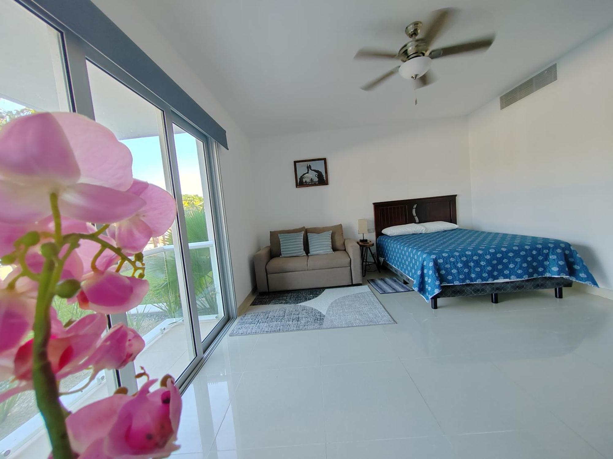 Stunning Ocean Front By Condo Boutique Playa del Carmen Zewnętrze zdjęcie